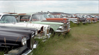 Illustration for article titled BMW Sues Saab, VW Eyes Small SUV, And GM Workers Unstitch